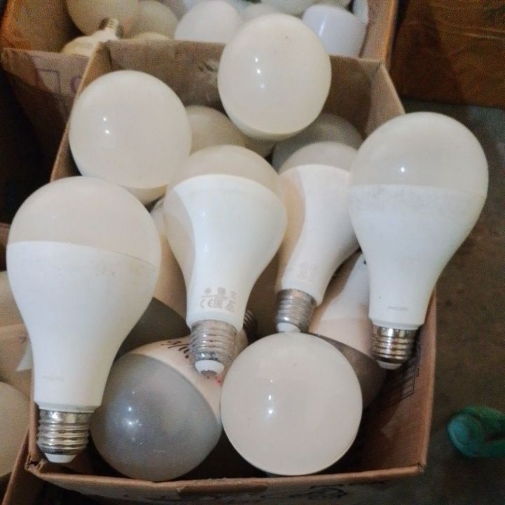 Led off Philips 19 watt