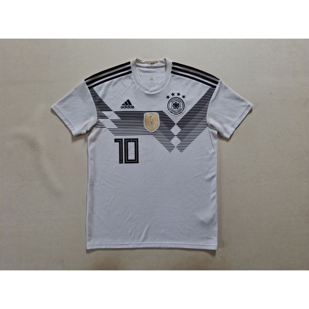 JERSEY BOLA ADIDAS JERMAN HOME TAHUN 2017/2018 OZIL ORIGINAL 100%