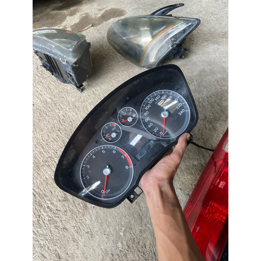 speedometer ford focus mk2