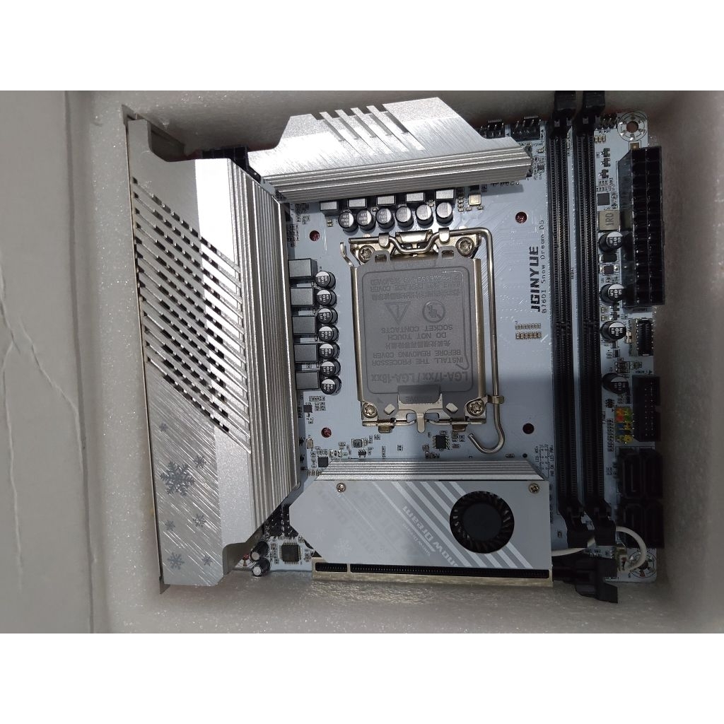 Mobo Jginyue Lga 1700 Minus