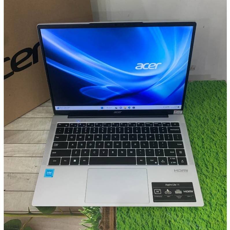 LAPTOP ACER LITE AL14-31P N4500 RAM 8GB DDR 5 /SSD 256GB WIN11 GARANSI RESMI EX DISPLAY RESMI