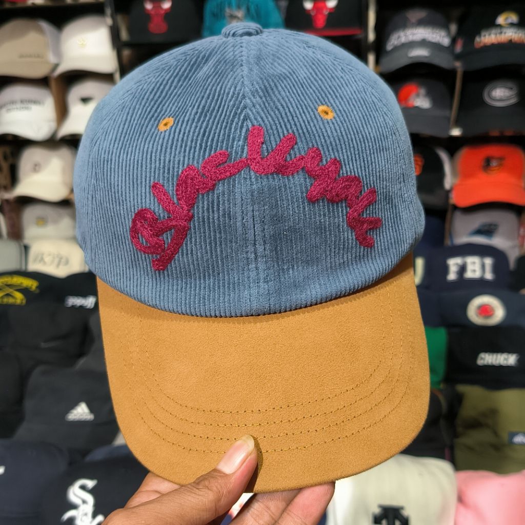 Topi Black Yak Corduroy