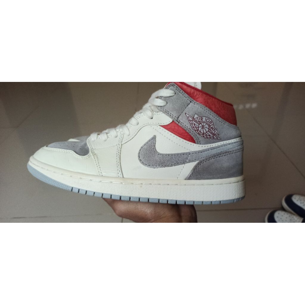 Nike Air Jordan 1 Mid x Sneakersnstuff "20th Anniversary sz 42