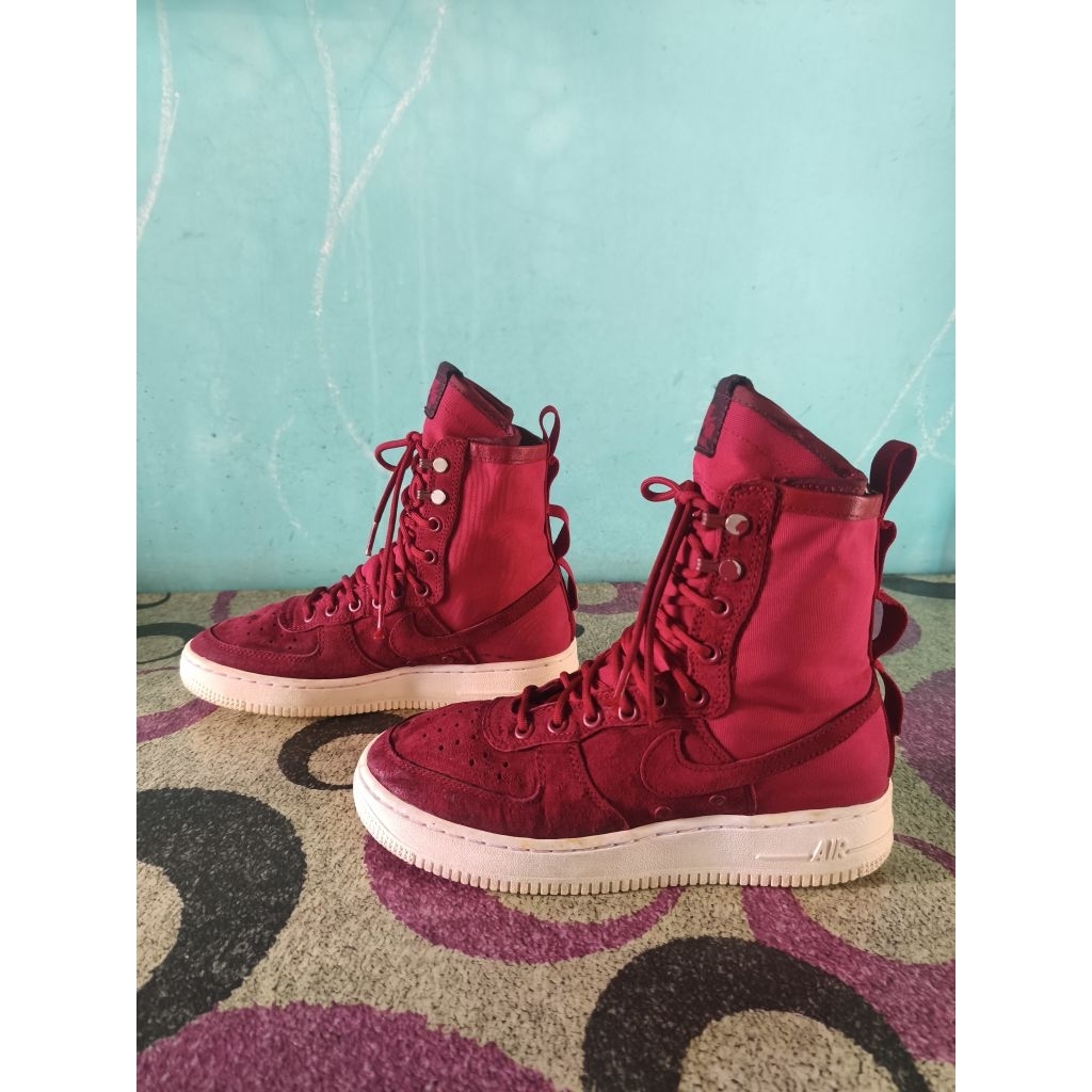Nike SF Air Force 1 High Cantik (38/39)
