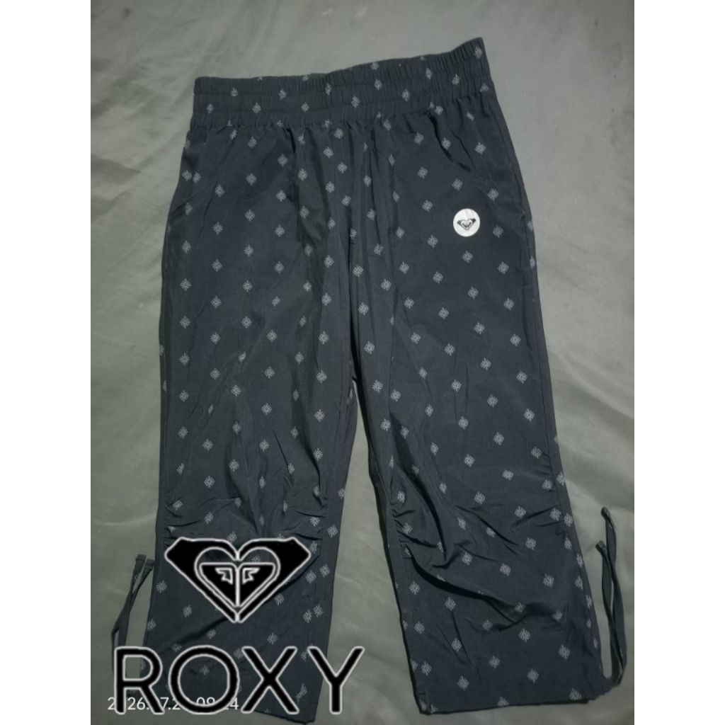 Celana 3/4 Olahraga Wanita ROXY Original Hitam Motif second