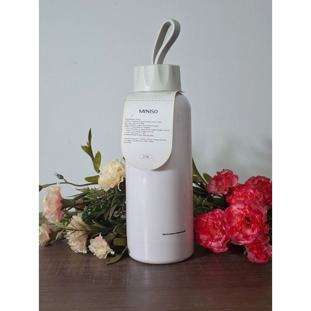 Botol minum kaca miniso We bare bears 300 ml dengan tali gantung