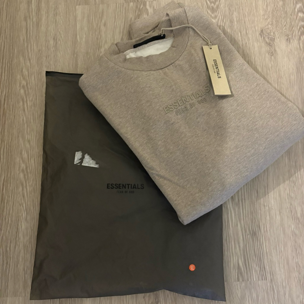 FOG ESSENTIALS CREWNECK