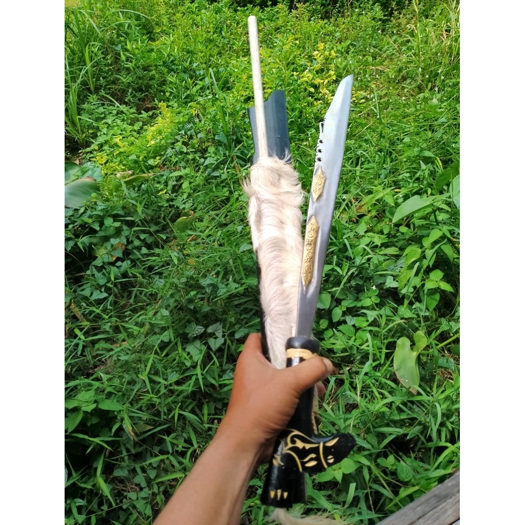MANDAU DAYAK ASLI KALIMANTAN