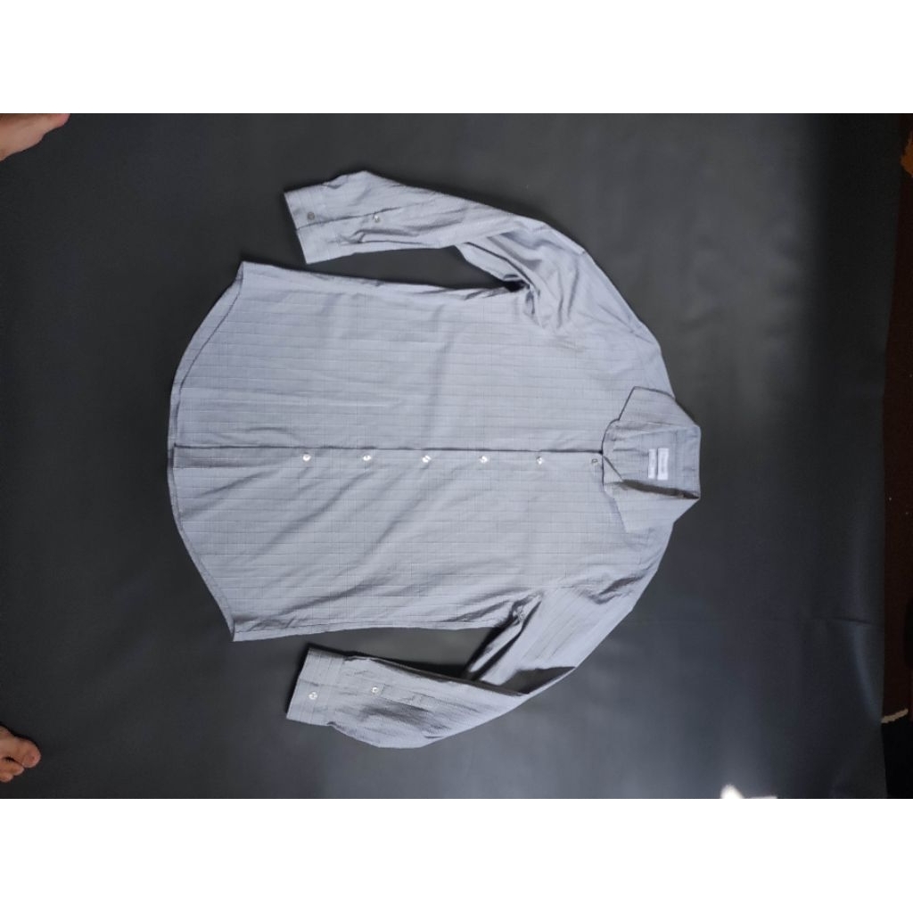 kemeja Calvin Klein x13