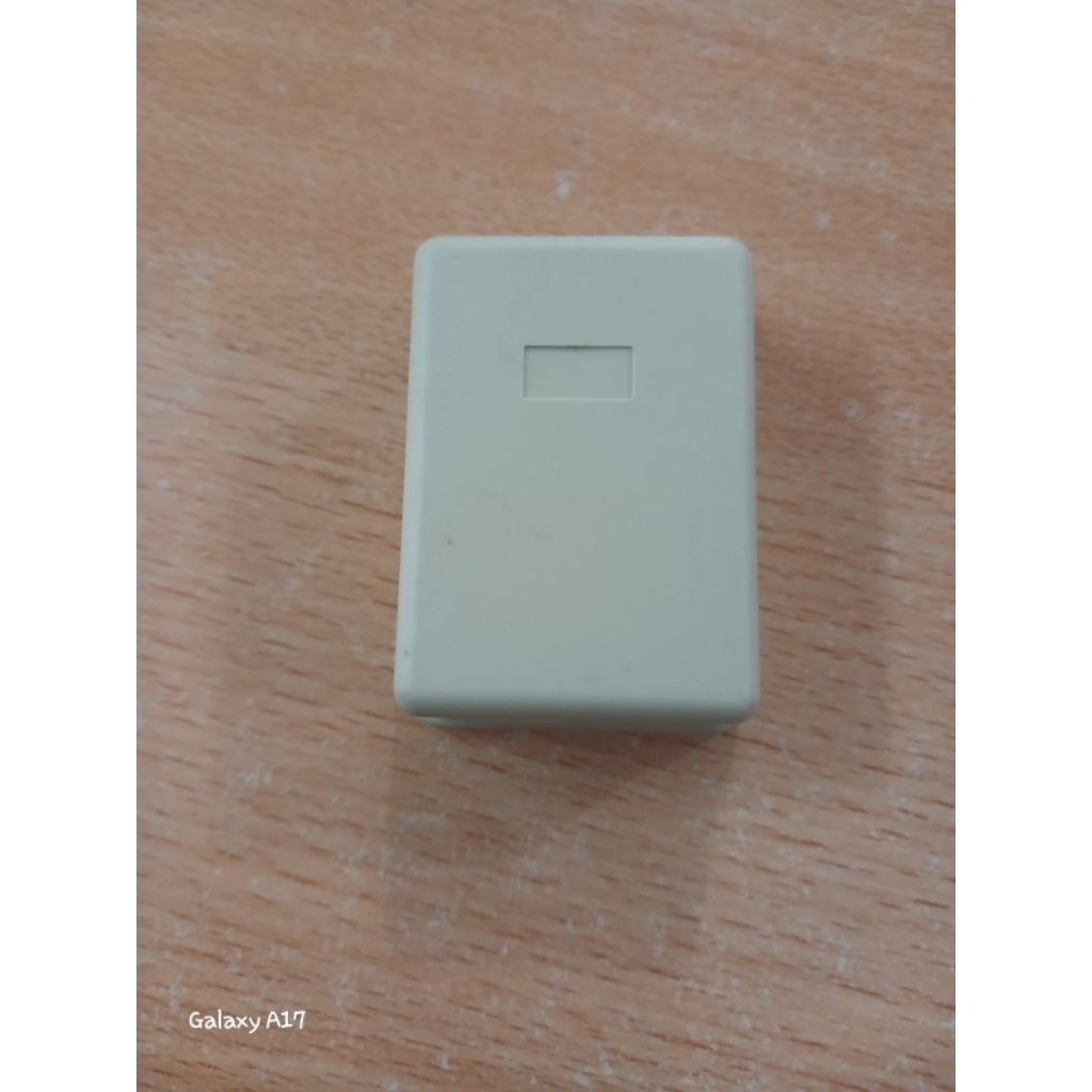 Terminal Telepon 2 Lubang/ Roset RJ11