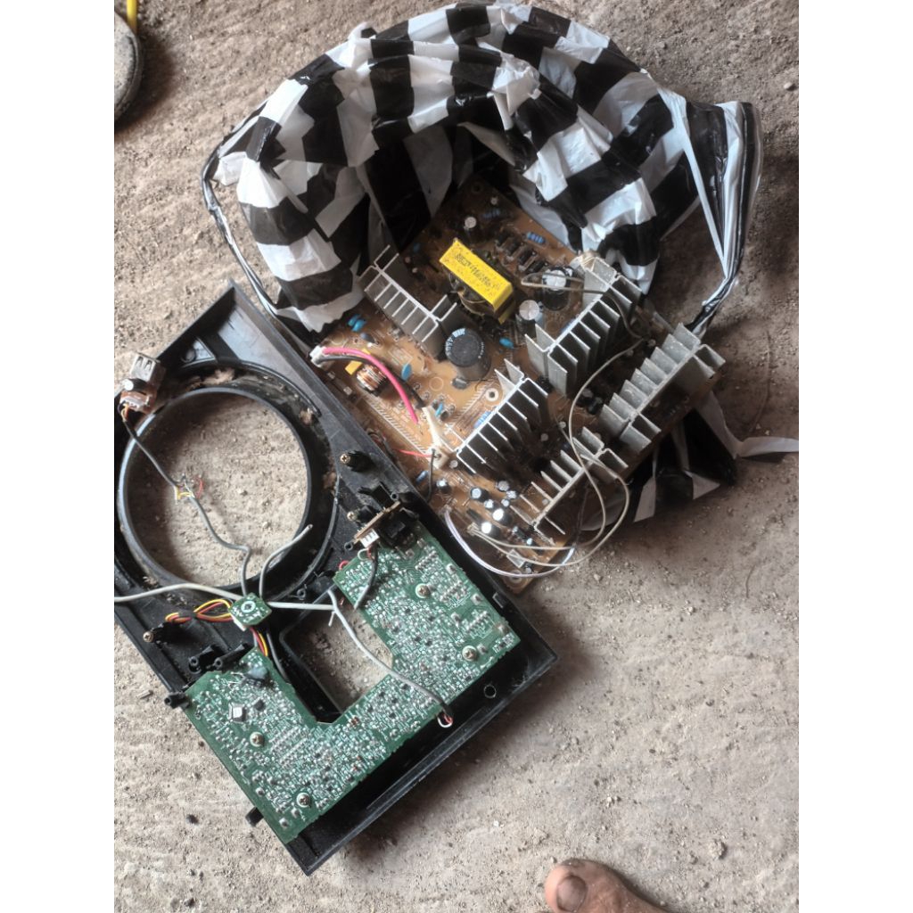 mesin amplifier speker aktif polytron pas 68 mati