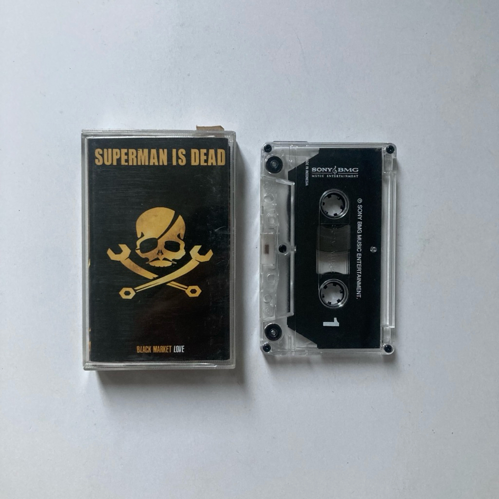 Kaset Pita Superman Is dead Black Marke Love