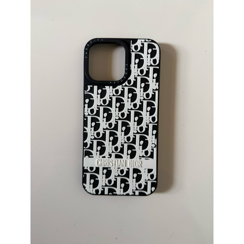 Case iPhone 16 Pro Max Motif Christian Dior Monogram Hitam Putih