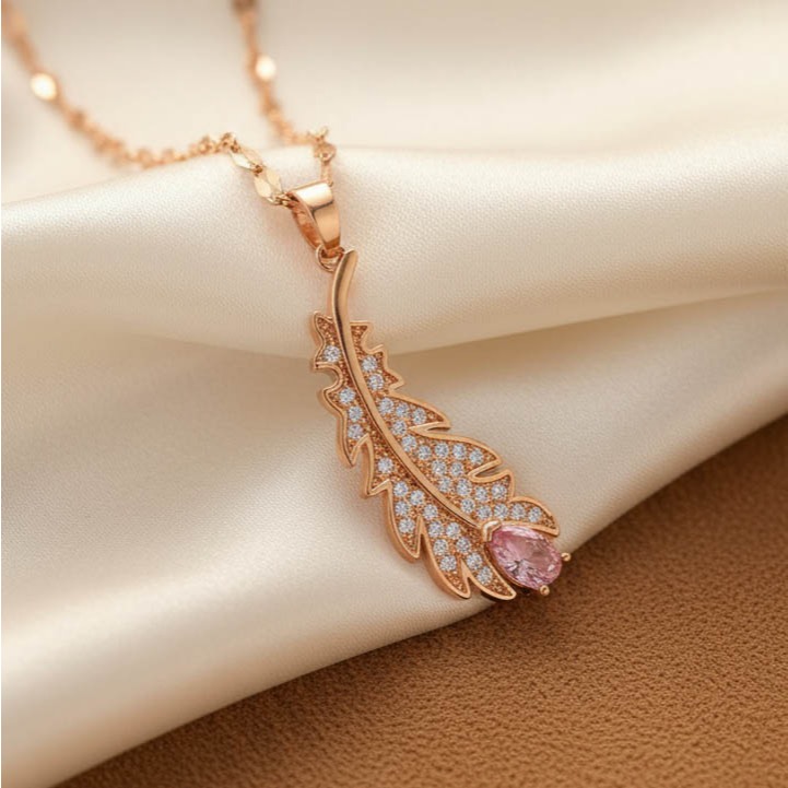 Kalung Wanita elegan titanium model Gaya baru yang indah, mulia dan mewah 731#