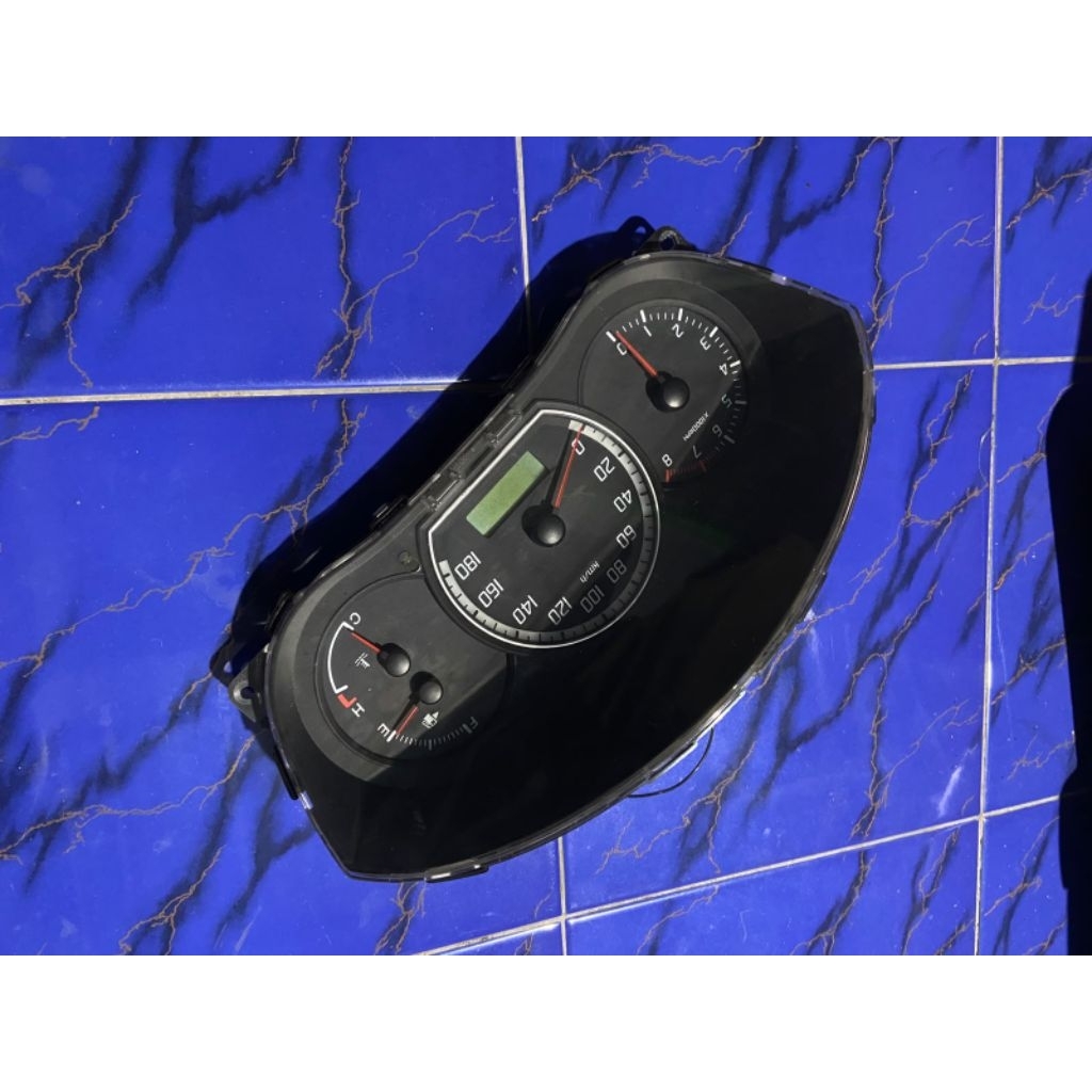 speedometer swift 2008 manual