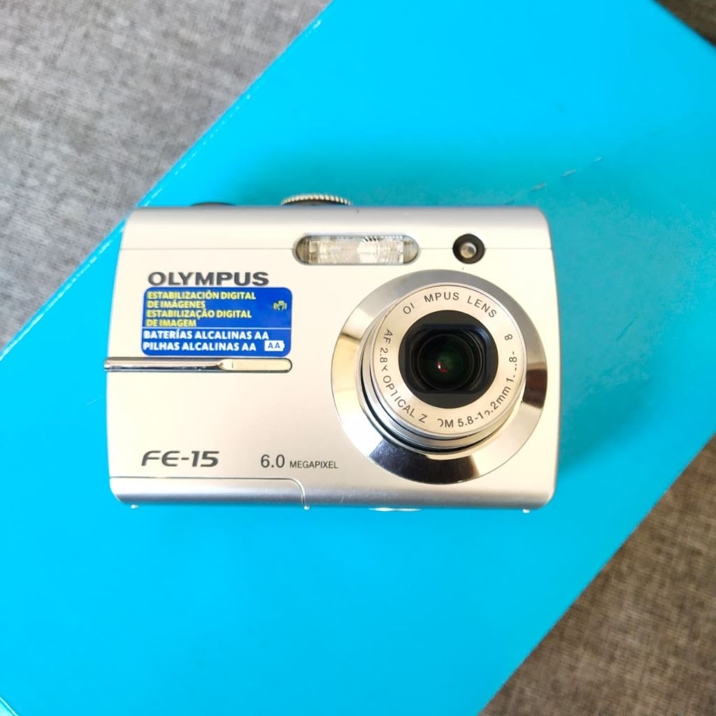 Olympus FE-15 FE15 Digital Kamera Pocket Murah CCD Sensor 6MP 2.8x Optical Zoom