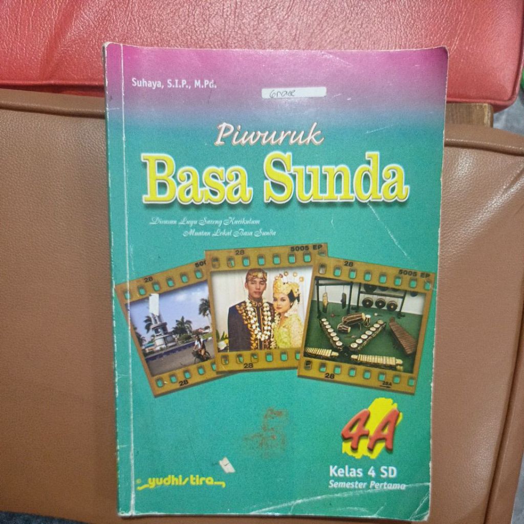 Buku Piwuruk Basa Sunda Kelas 4 SD