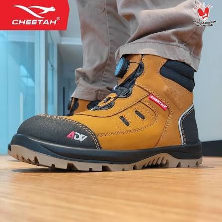 SEPATU CHEETAH JUBATUS