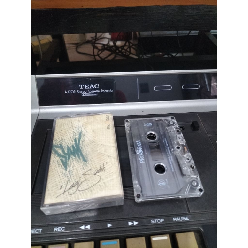 Kaset Slank Lagi sedih