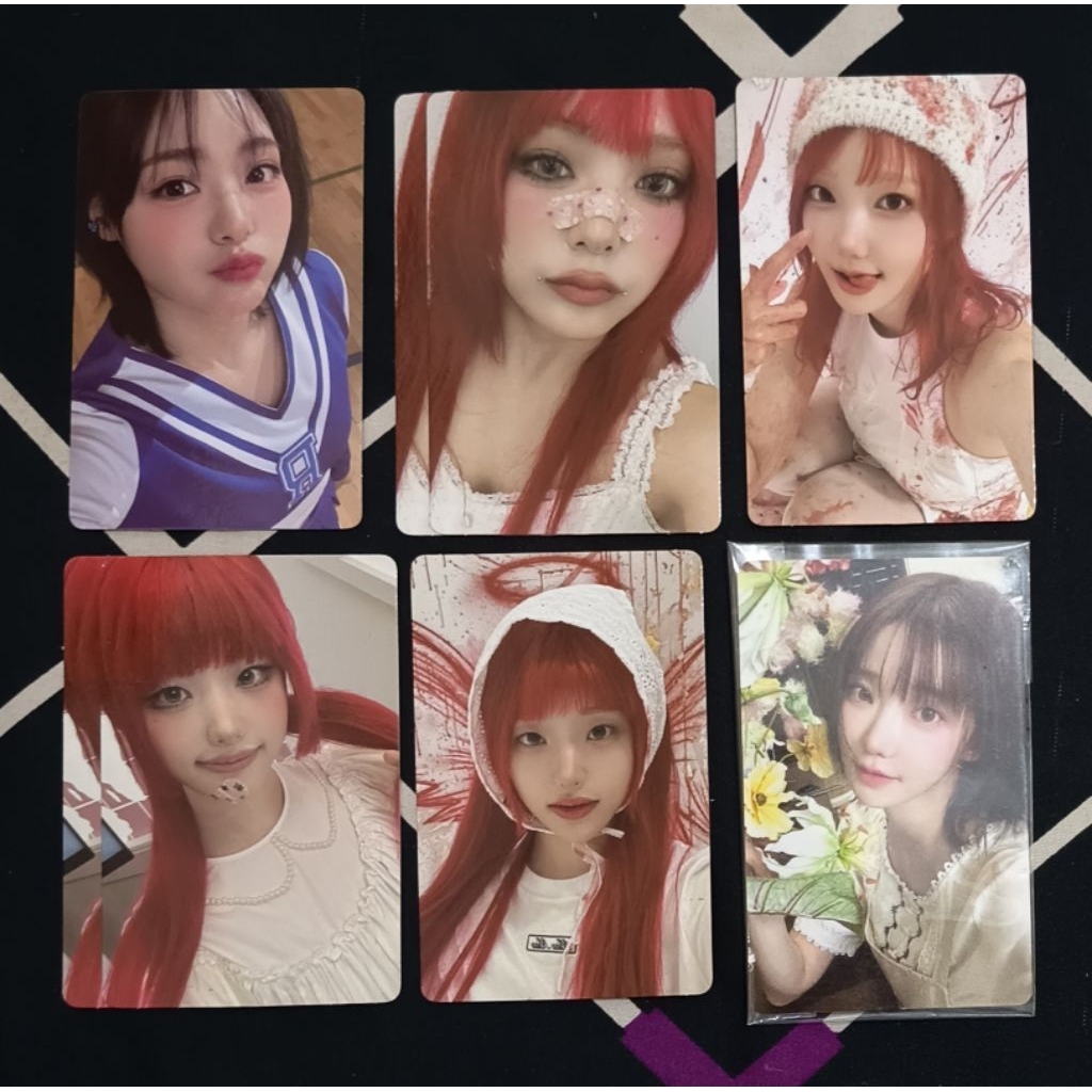 Official Photocard QWER Siyeon Hina Magenta