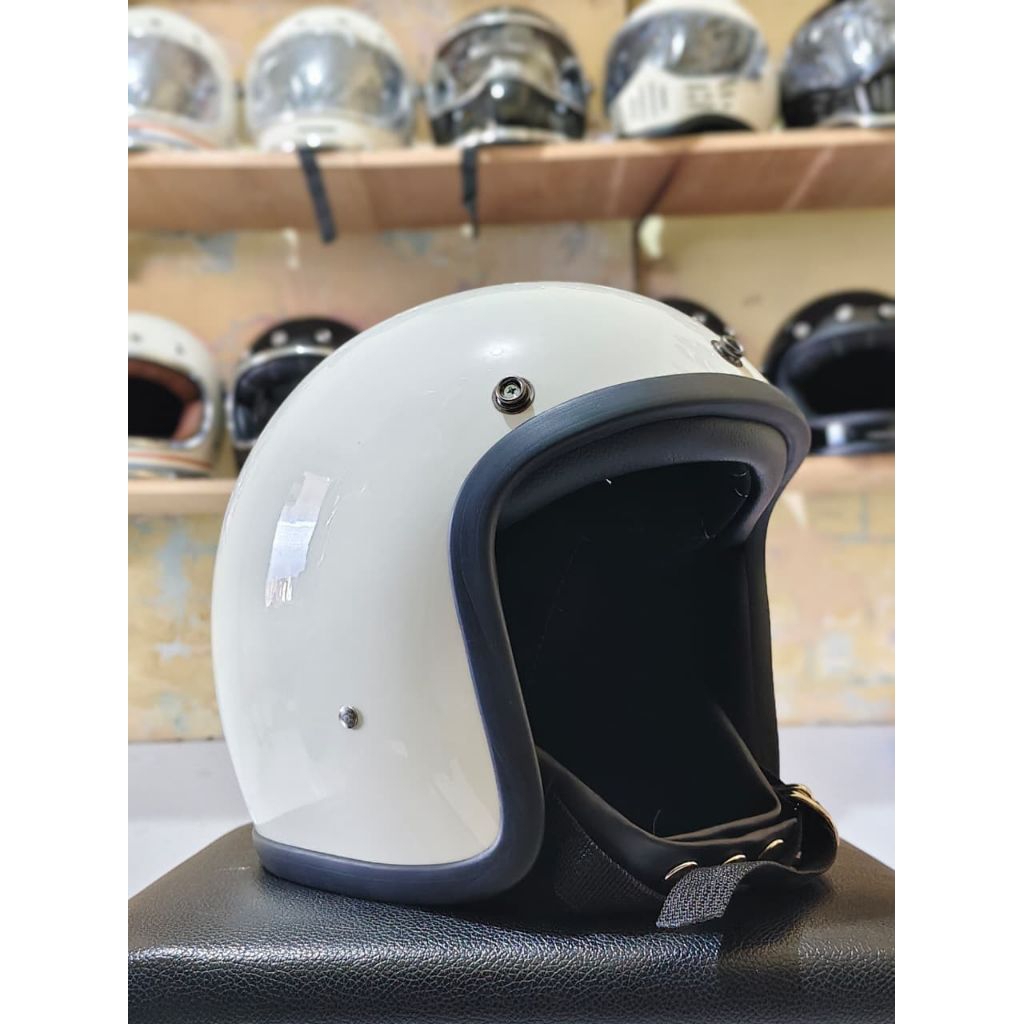 Helm Slim Head Putih Glossy