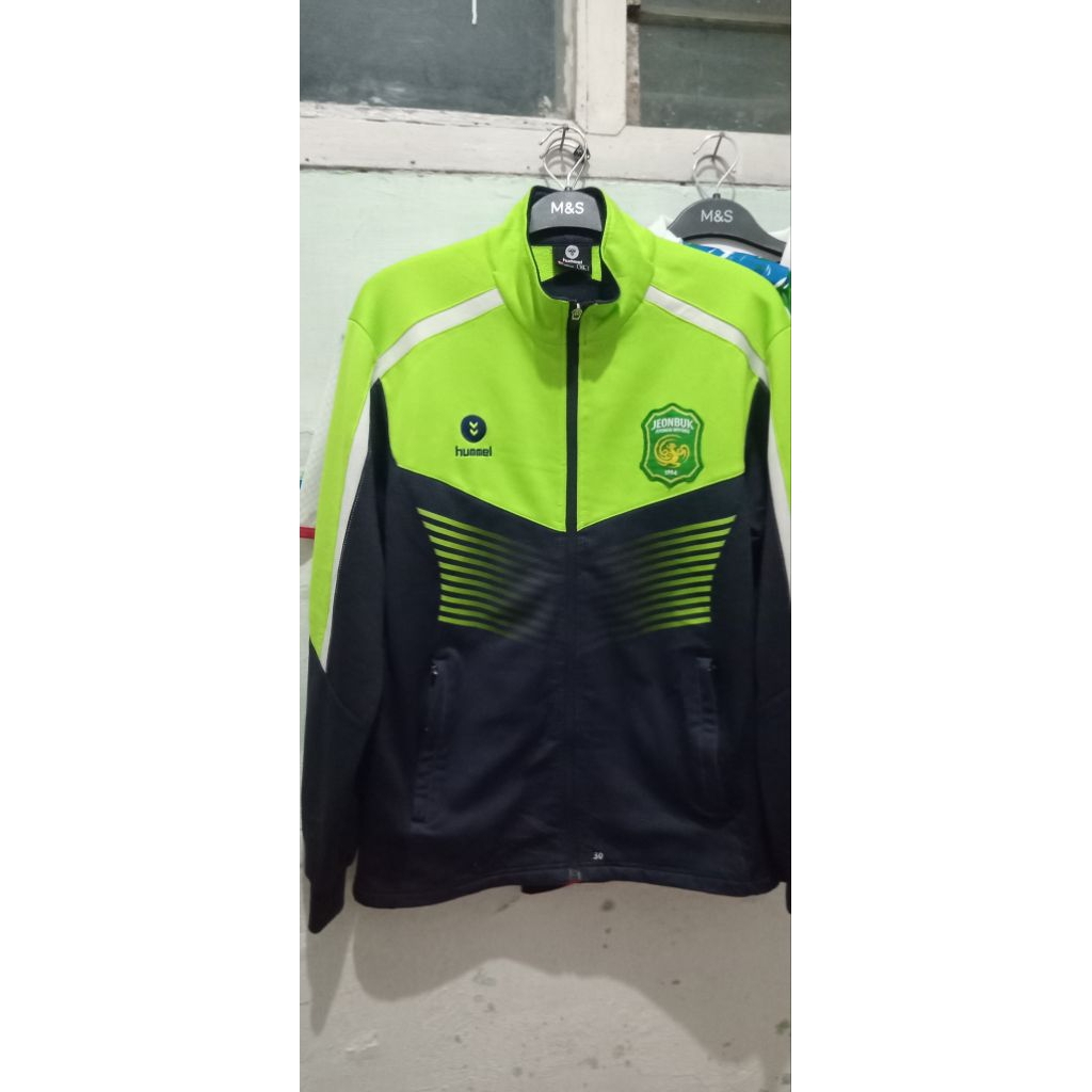tracktop hummel × jeonbuk