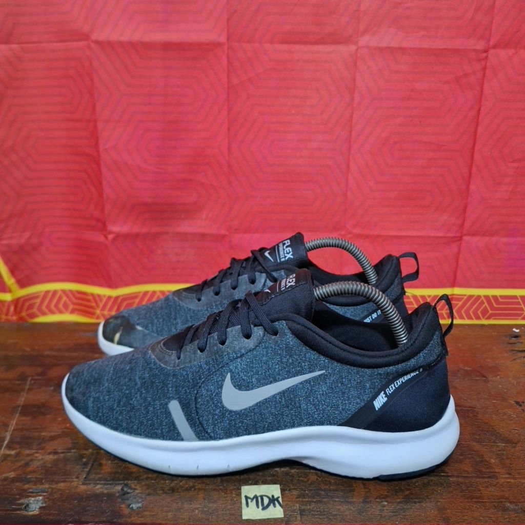 Nike Flex Experience RN 8 size 41