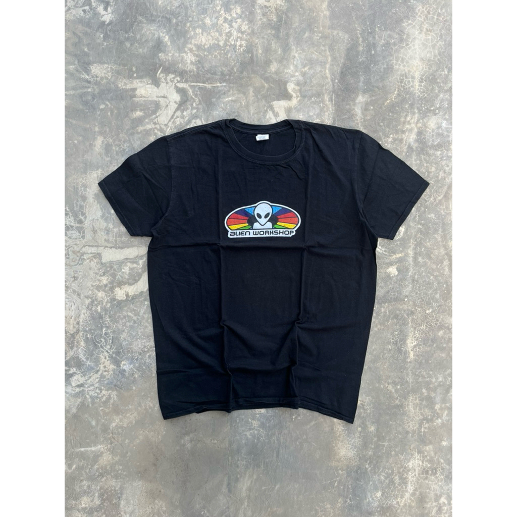 kaos alien workshop tag gildan