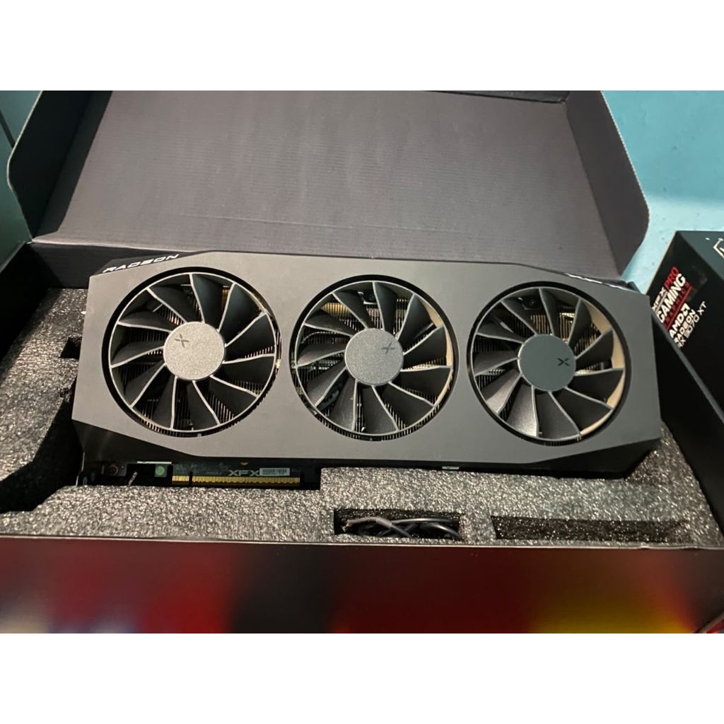 XFX AMD RADEON RX 9070 XT