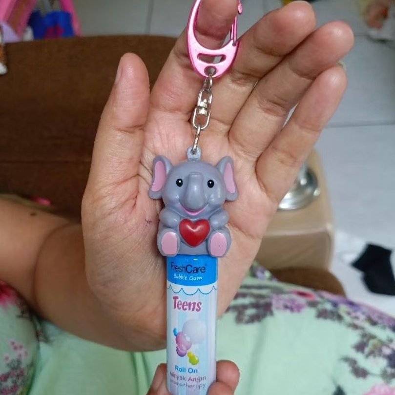 Topper freshcare | topper freshcare teen | gantungan kunci freshcare | freshcare teen | TALI LANYARD