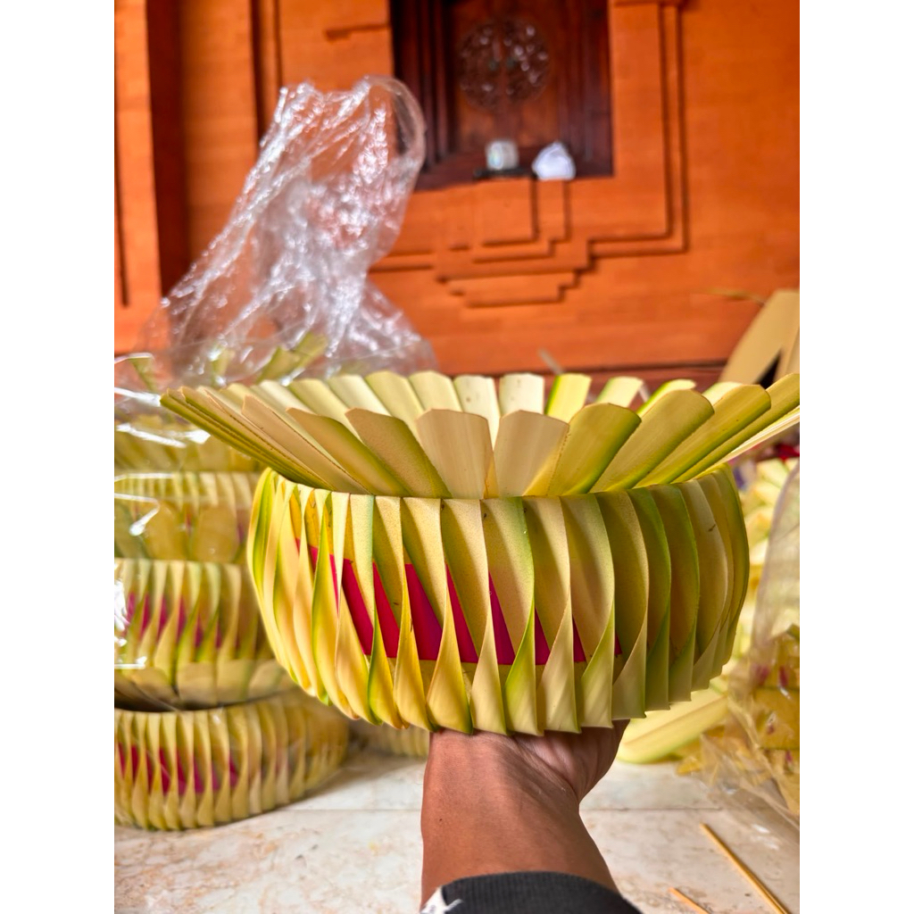 canang gebogan / sampian gebogan bunter diameter bisa request