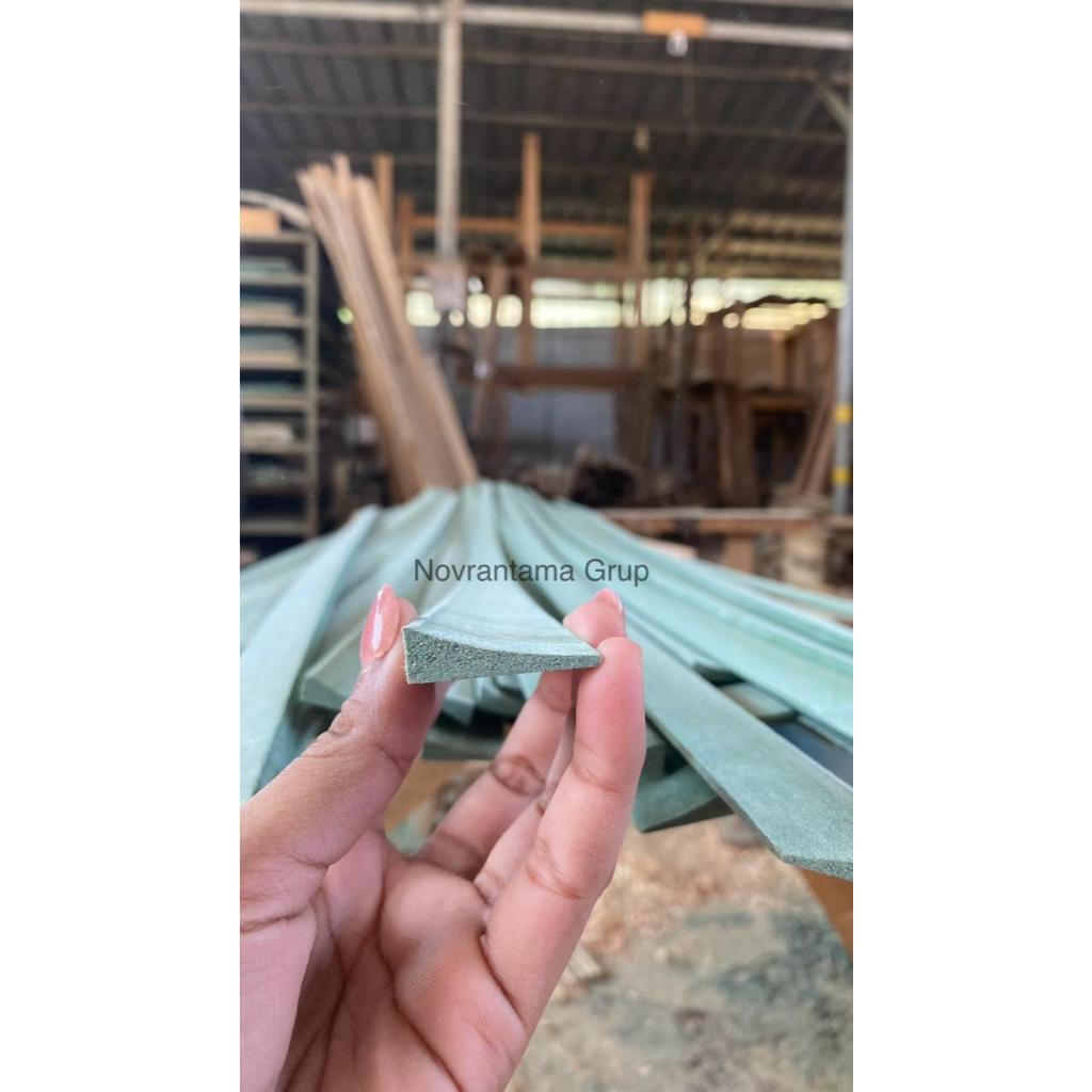 LIS PROFIL HMR P-24 / LIS HMR / PROFIL HMR / WALL MOULDING HMR / LIS PANEL HMR / WALL MOULDING HMR H