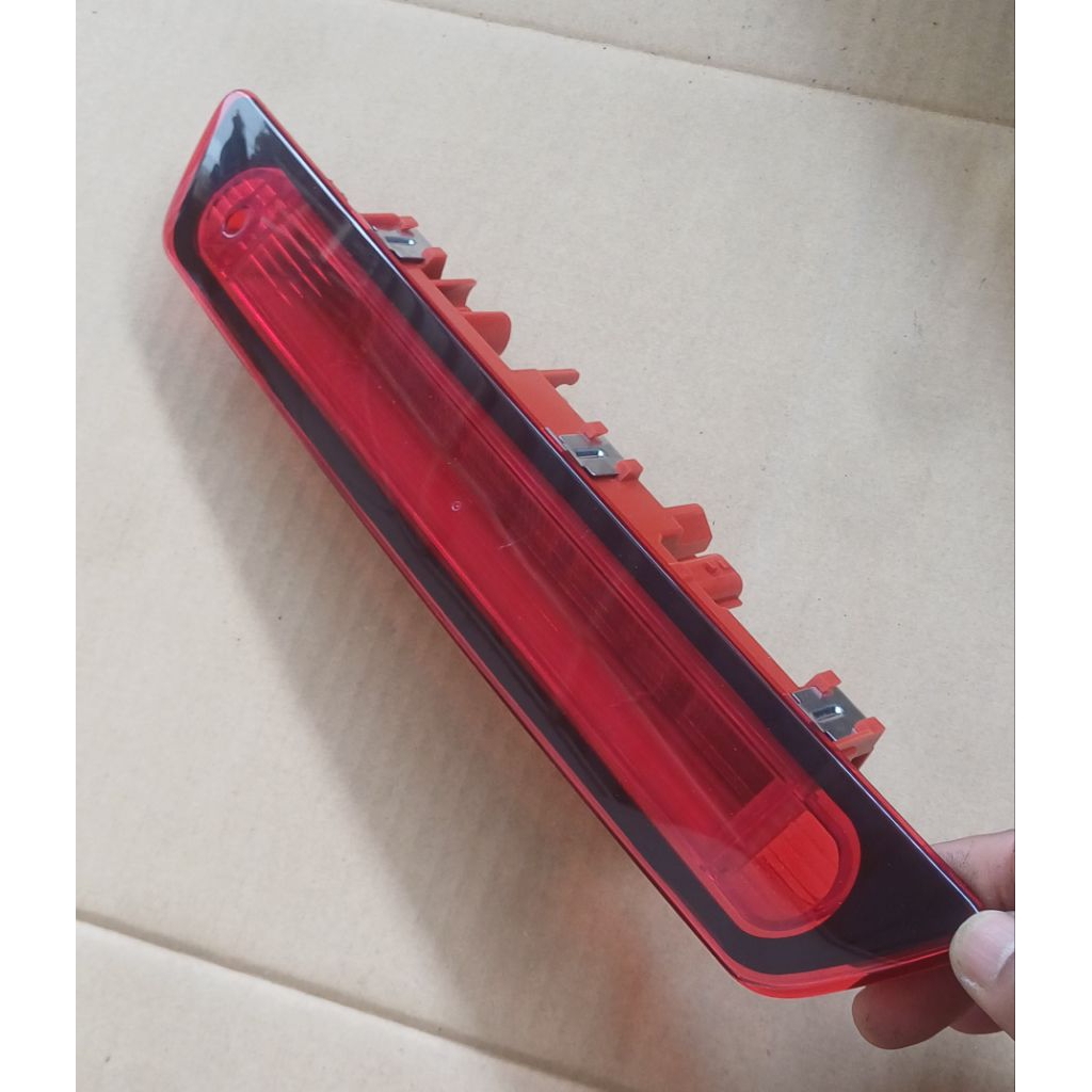 Lampu spoiler XPANDER original lampu spoiler MITSUBISHI XPANDER