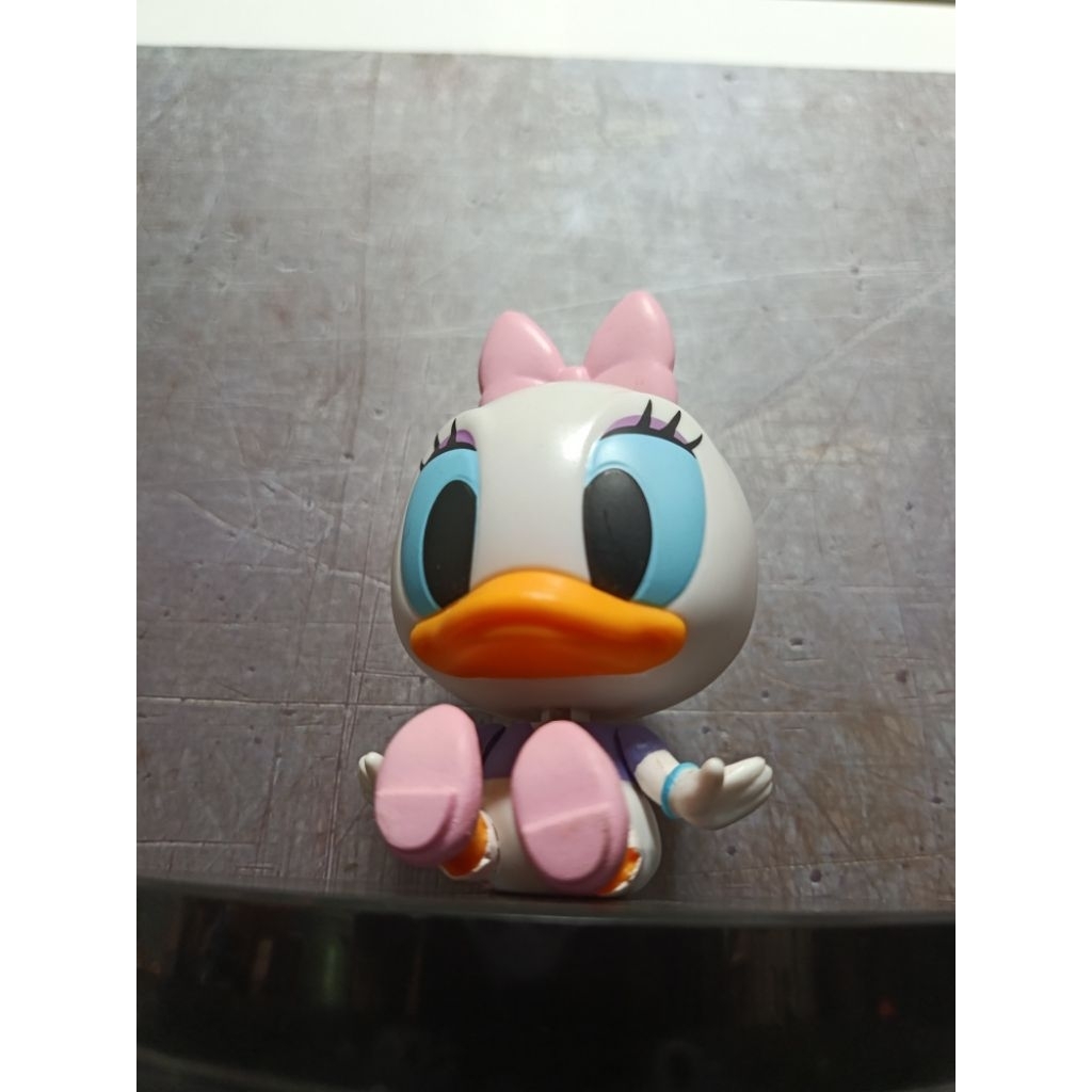 Figure Disney Character Daisy Duck Sitting Chibi Super Deformed