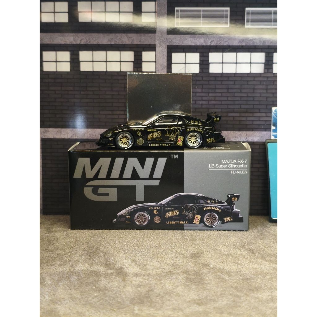 Mini GT BMW m4