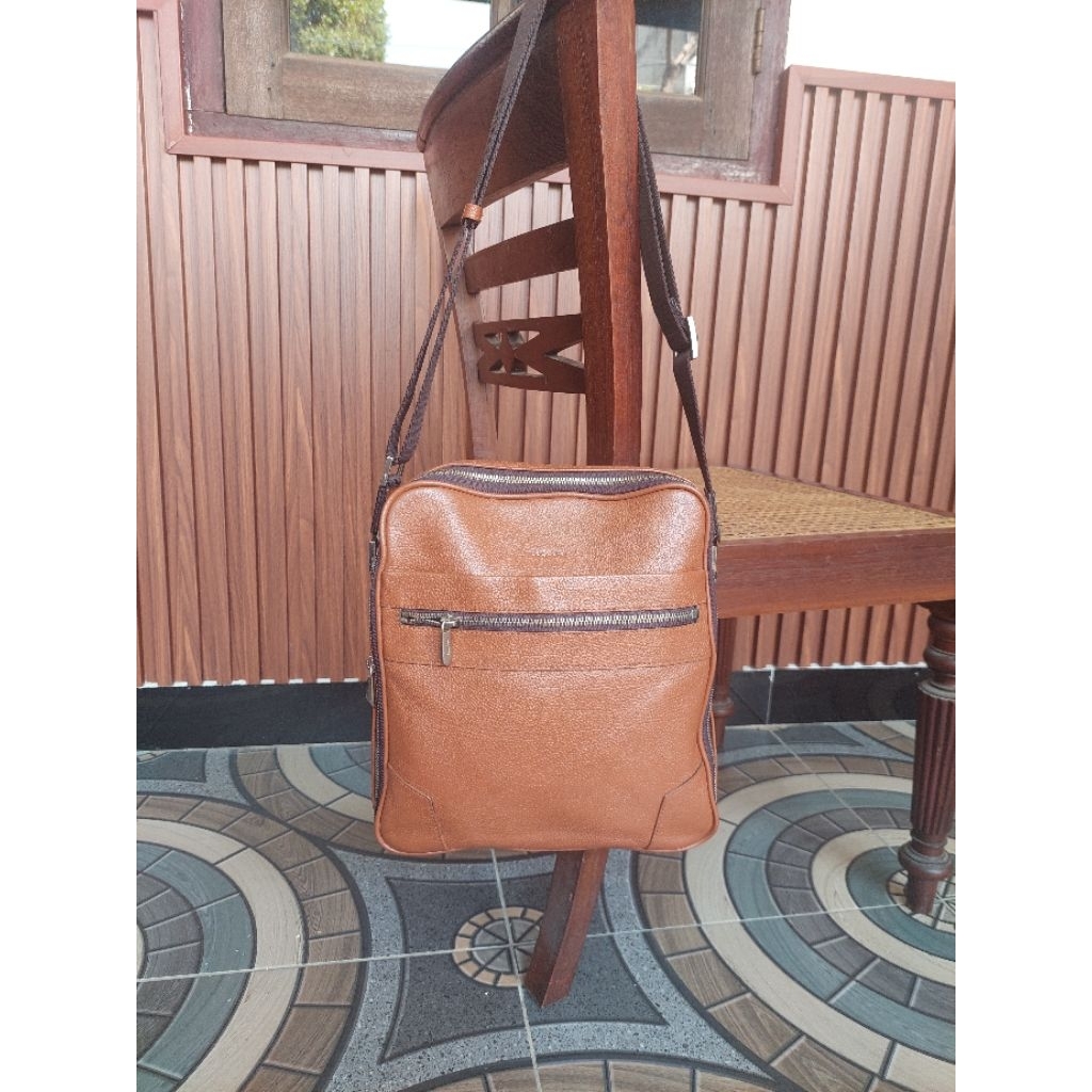 sling kulit asli Esquire