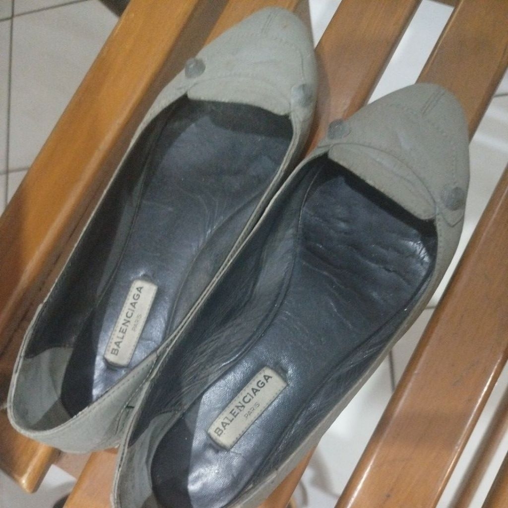 PL Sepatu Balenciaga Paris | Gray | Size 35