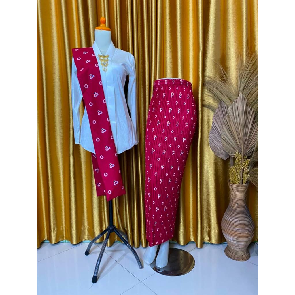 SET KEBAYA BLUDRU KARTINI PUTIH DENGAN ROK DAN SELENDANG JUMPUTAN