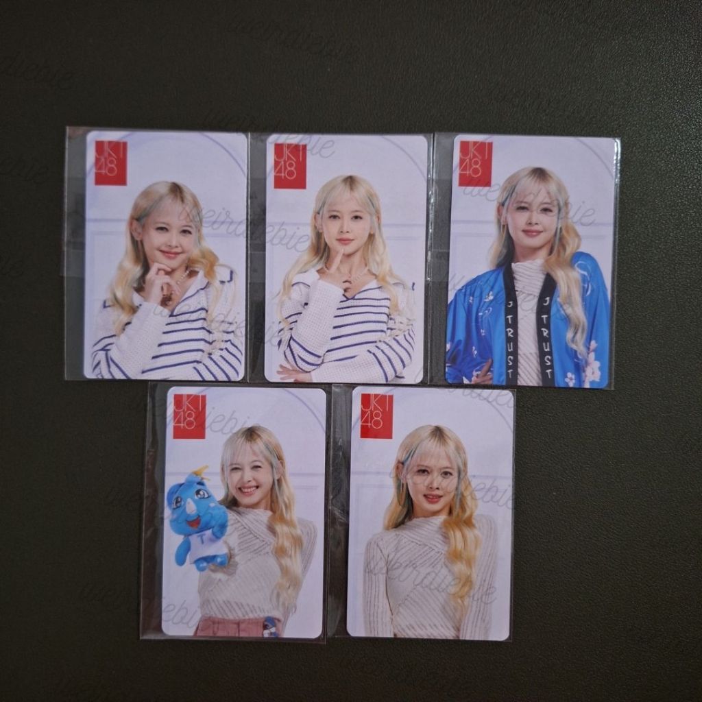 JTRUST BANK X JKT48 OFFICIAL PHOTOCARD PC FENI FITRIYANTI