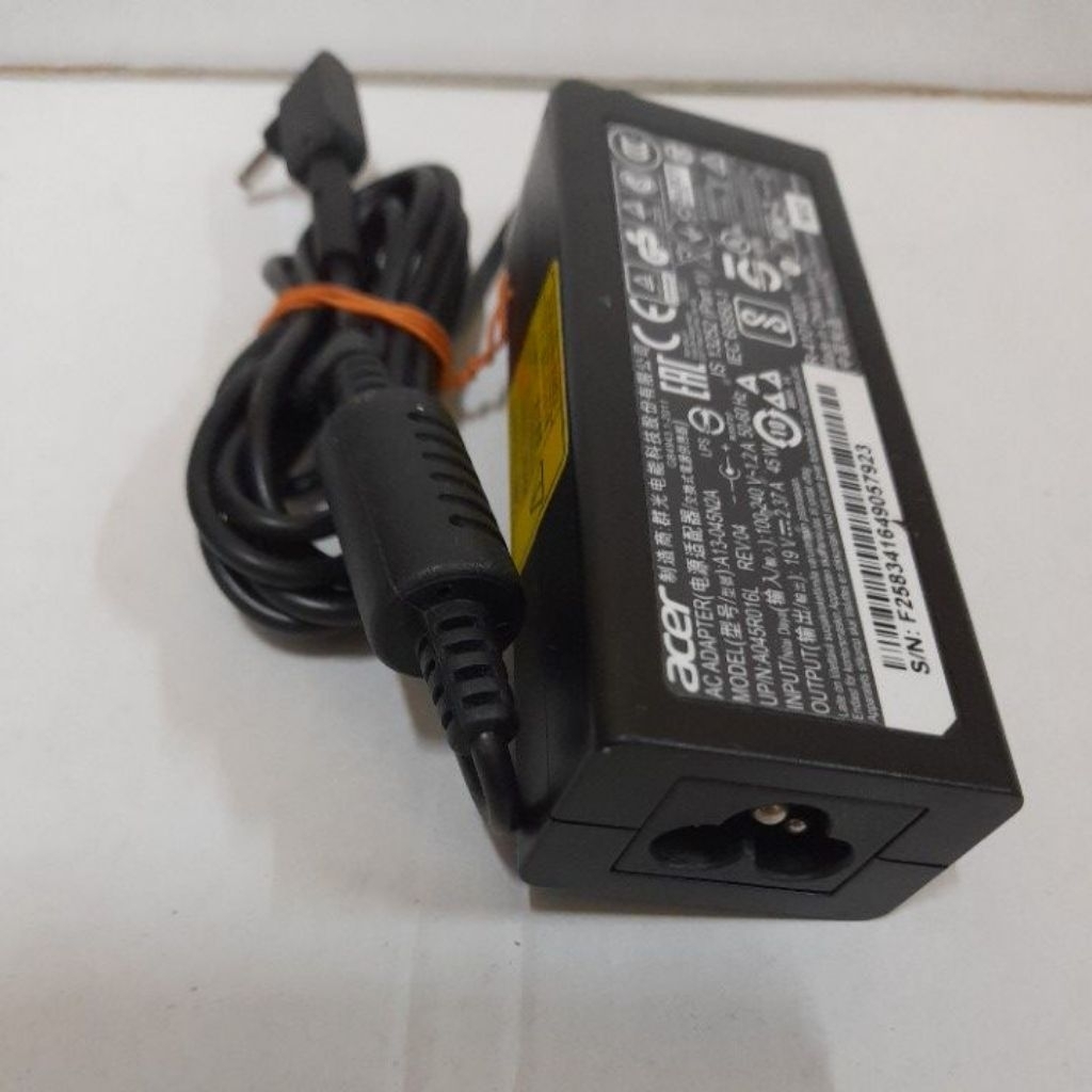 ADAPTOR ACER MODEL A13-045N2A OUTPUT 19V2.37A