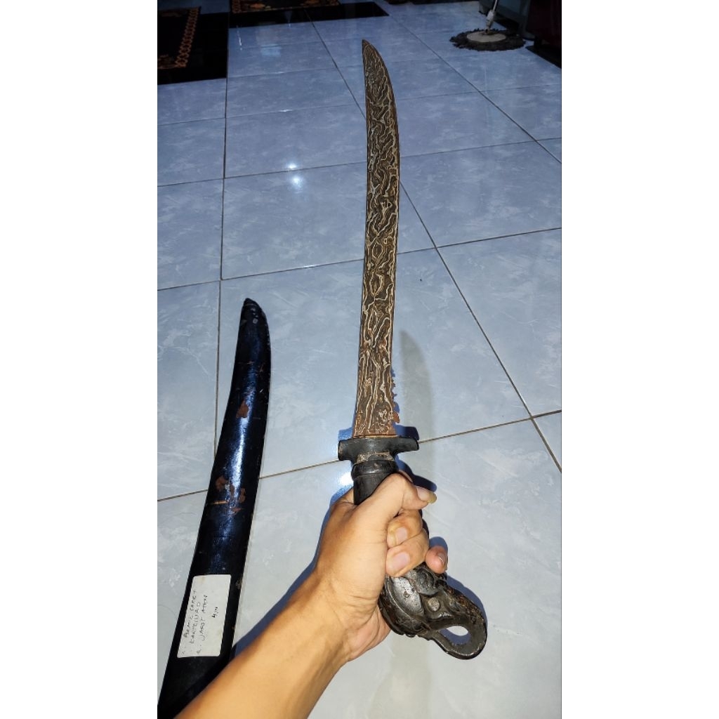 Podang sabet unik sepuh hulu tanduk pamor miring