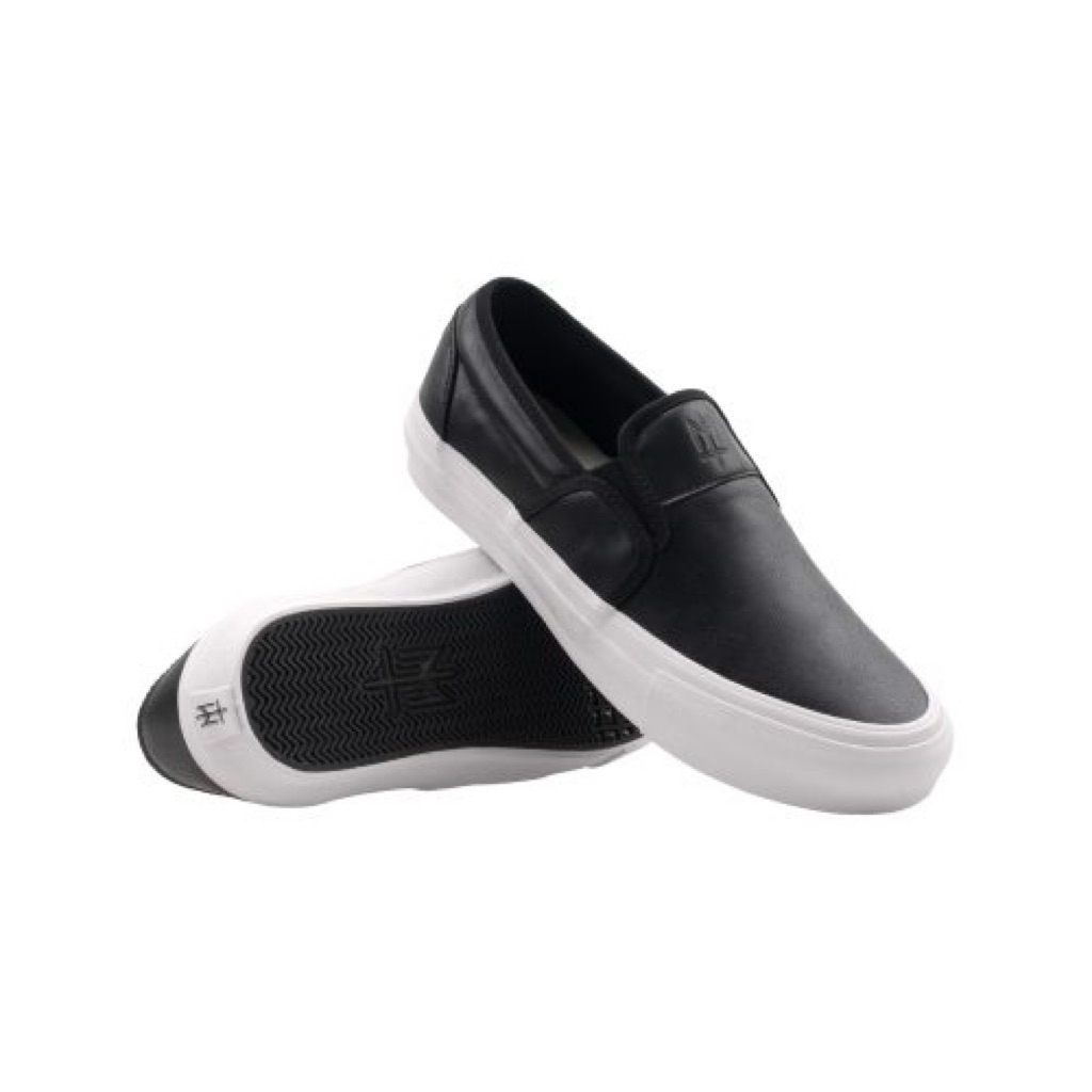 Maternal disaster "CRUST 2 LBW" Sepatu