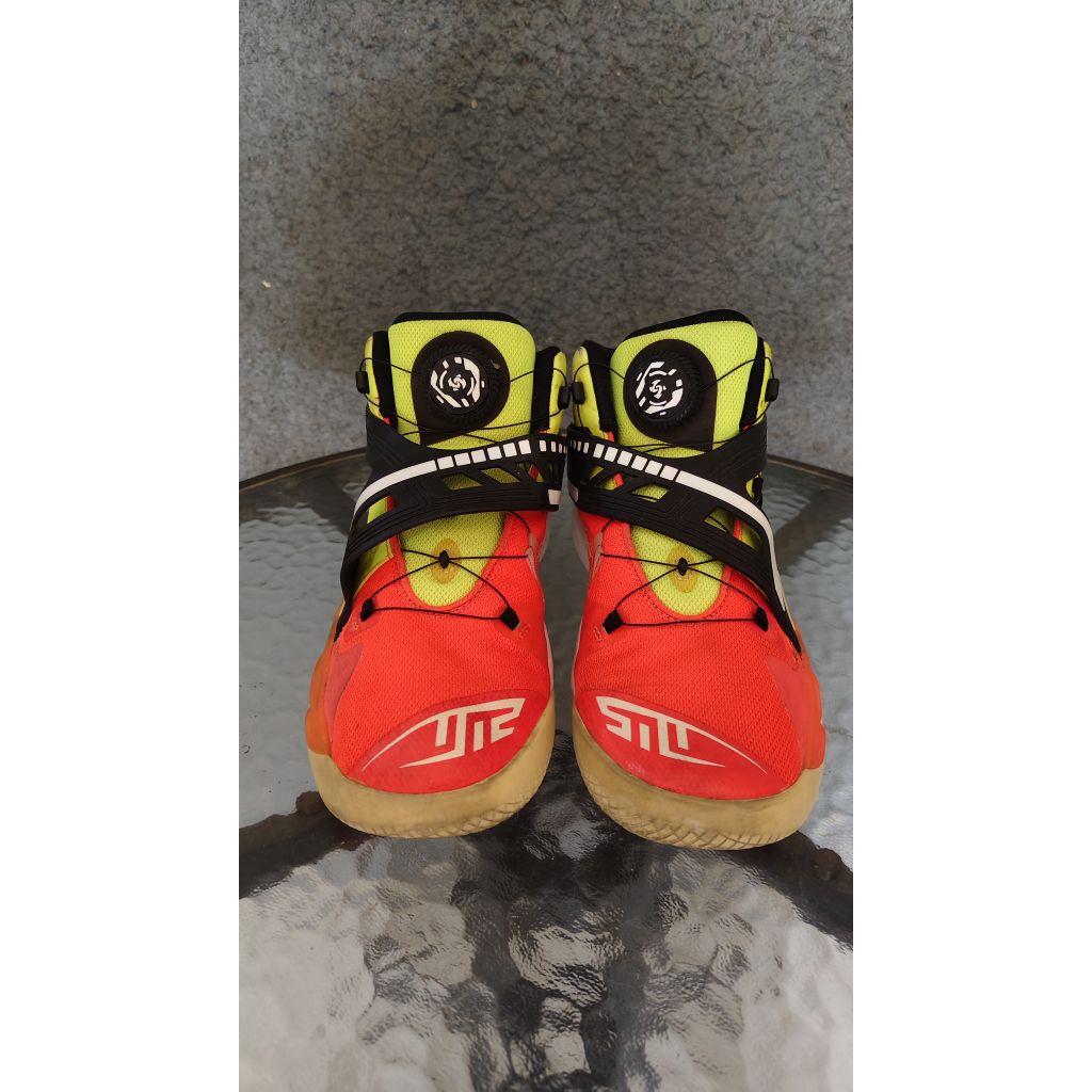 Sepatu Basket Puma Disc Rebirth Yellow
