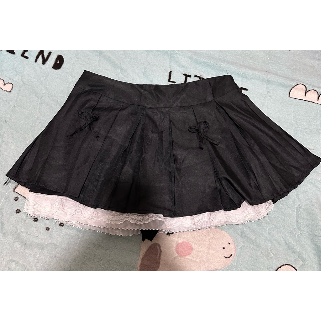 PRELOVED - Rok Pendek Lipit - Rok A Line Wanita gaya korea