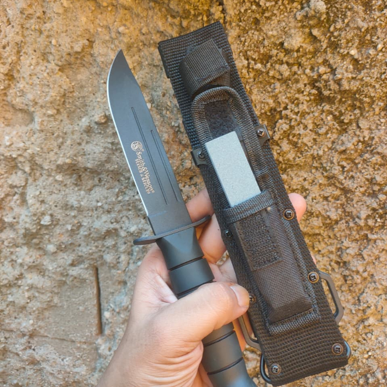 Pisau Survival Smith N Wesson Camping Outdoor Komando