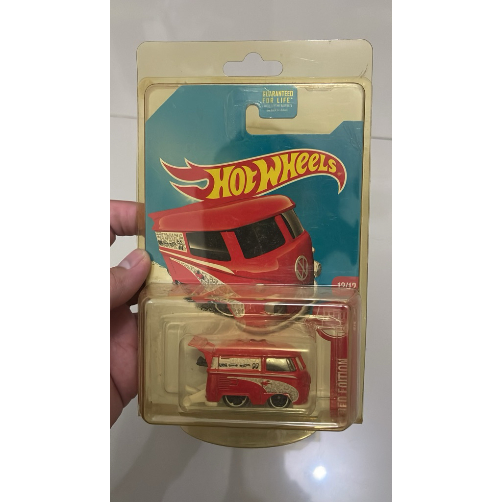 Hot Wheels Kool Kombi 2017 Red Edition