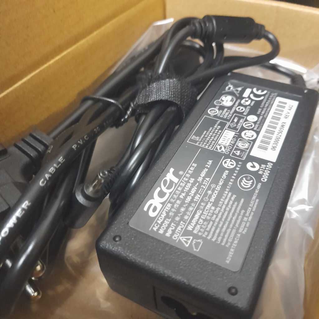 Charger Laptop Acer 19V 2.37A S7 391 V3-371 A13-045N2A