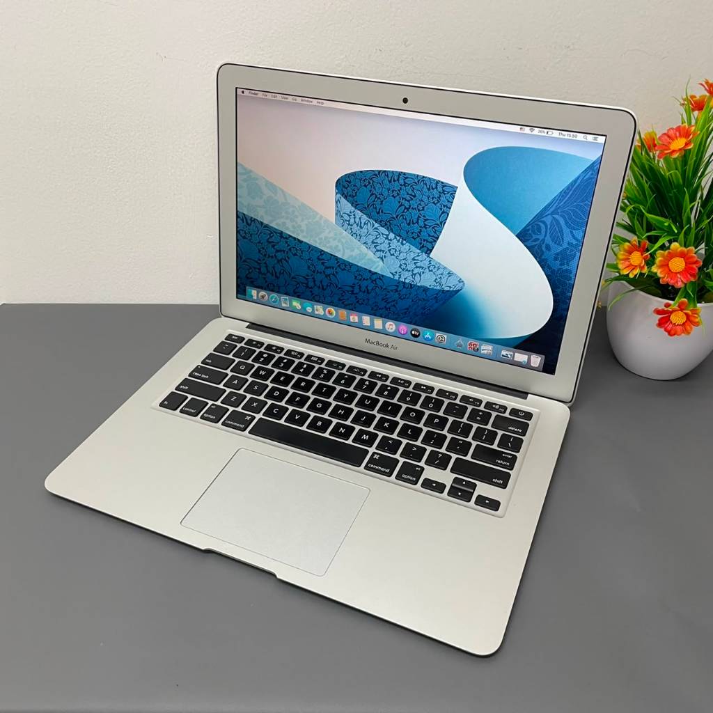 Macbook air 2015 13inch Ram 8 SSD 256 GB intel core i5 second mulus