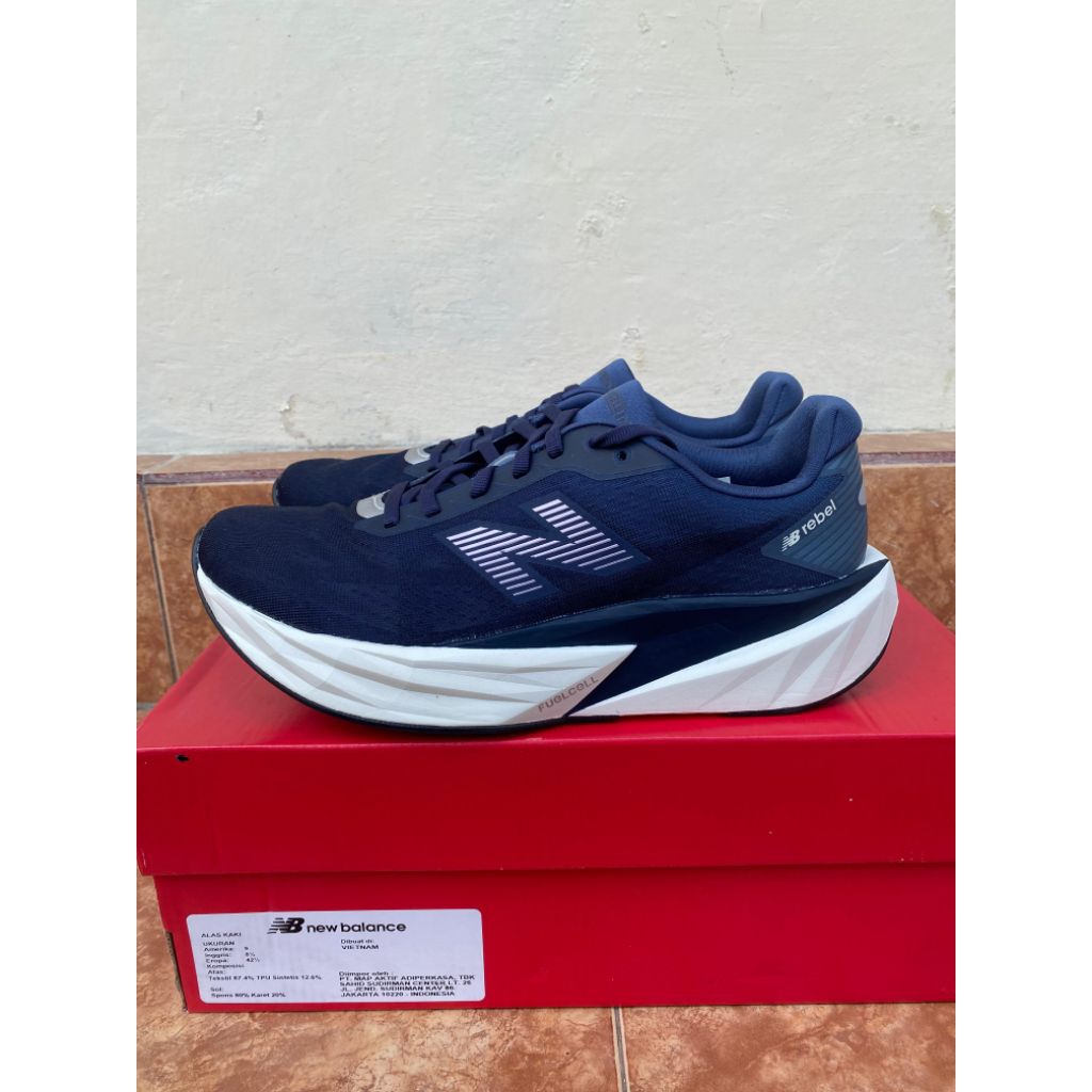 New Balance Rebel v5 Fuelcell
