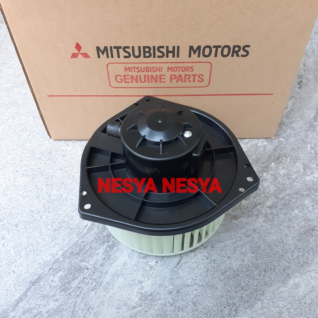 Dinamo Motor Blower Fan Kipas AC Mobil Mitsubishi L200 Strada K74 ( 4D56 ) 2.5 L - 2500 CC - 2477 CC